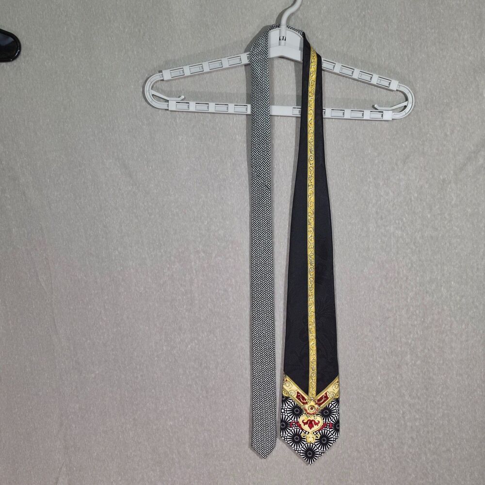 Gianni Versace Baroque Necktie in Black Gold Red Geometric